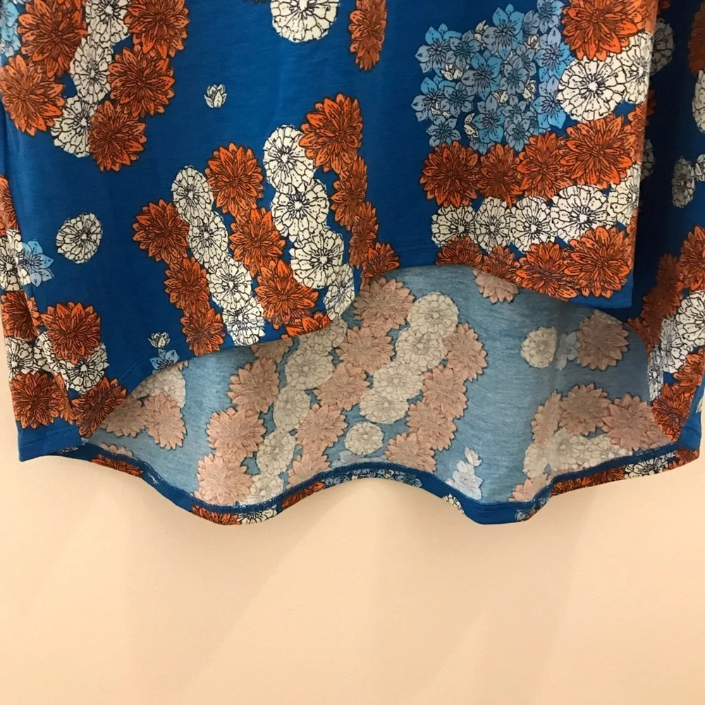 NWT Lularoe Irma Tunic Large American Flag blue white flowers floral - Picture 7 of 8
